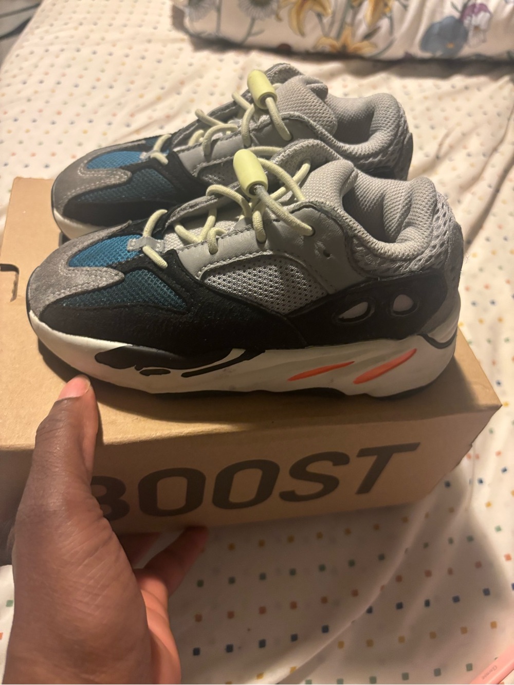 Yeezy boost 700 adidas Kids Grey, Teal & Black Wave Runner Sneakers